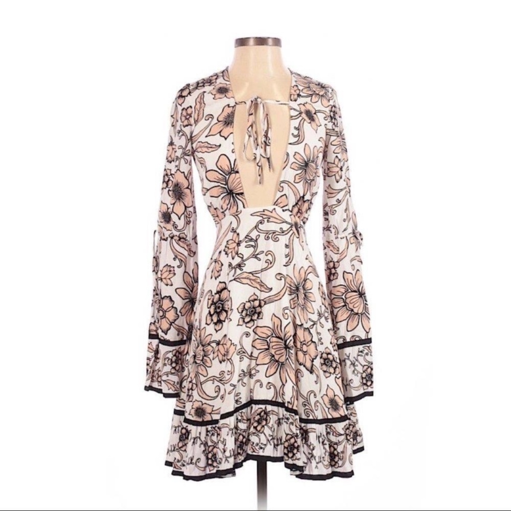 For love and lemons Ayla plunge dress - Picture 3 of 3